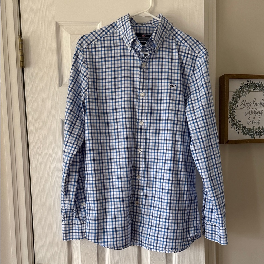 Vineyard Vines Men’s Blue and White Plaid Button-Down Shirt